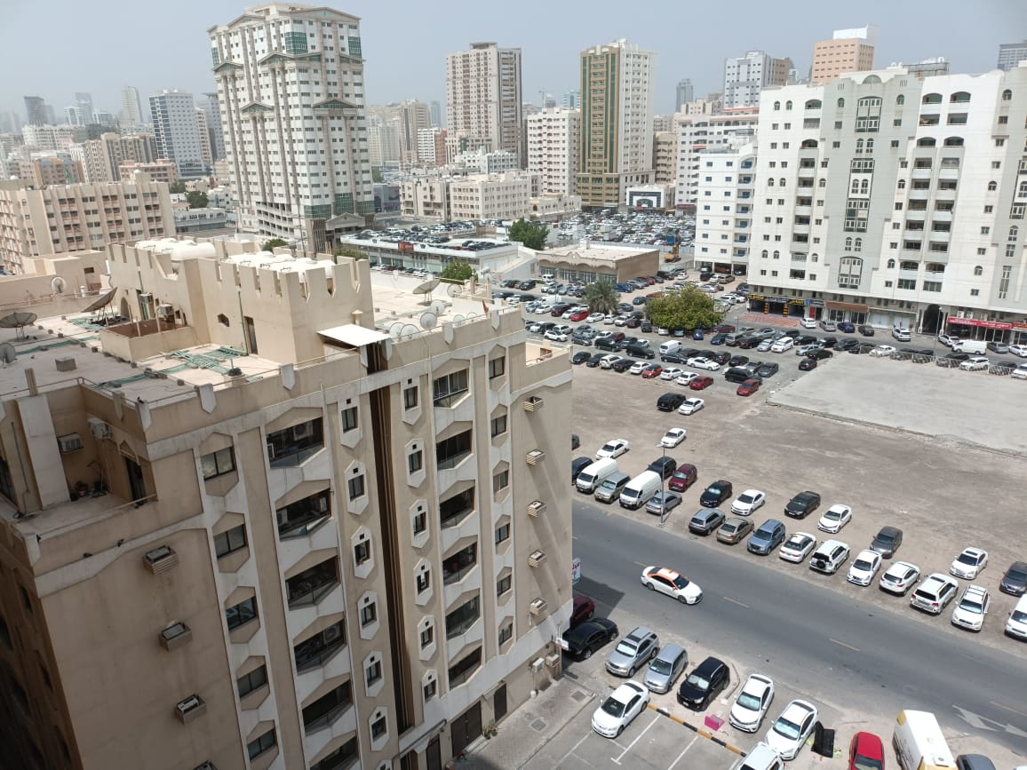 Monthly 1 for rent in Bu Daniq,   Dubai 